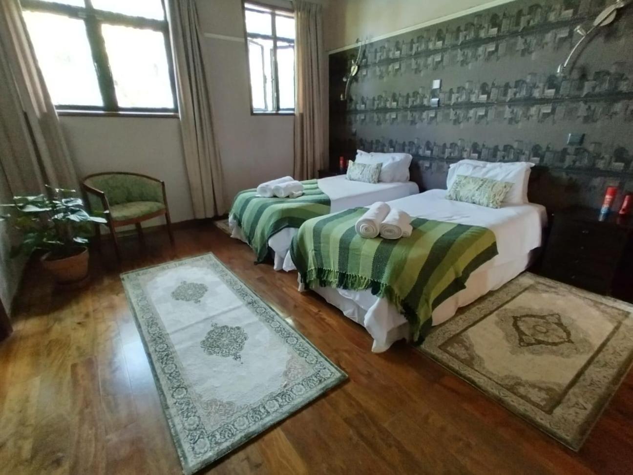Florances Rest House Nairobi Exteriör bild
